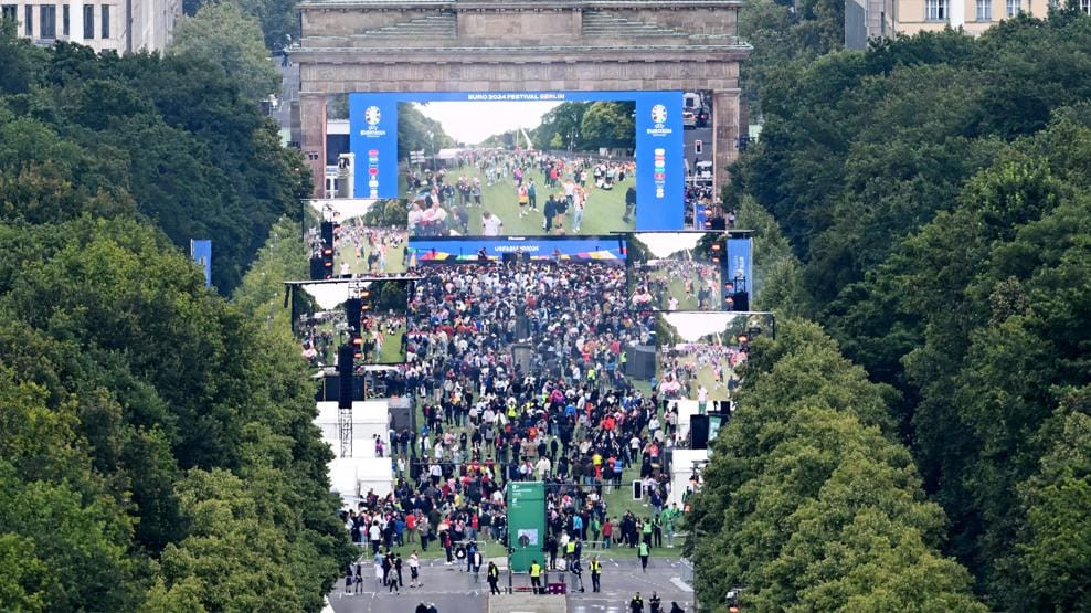 Berlin's Fan Zone was at Platz der Republik, Berlin-Tiergarten